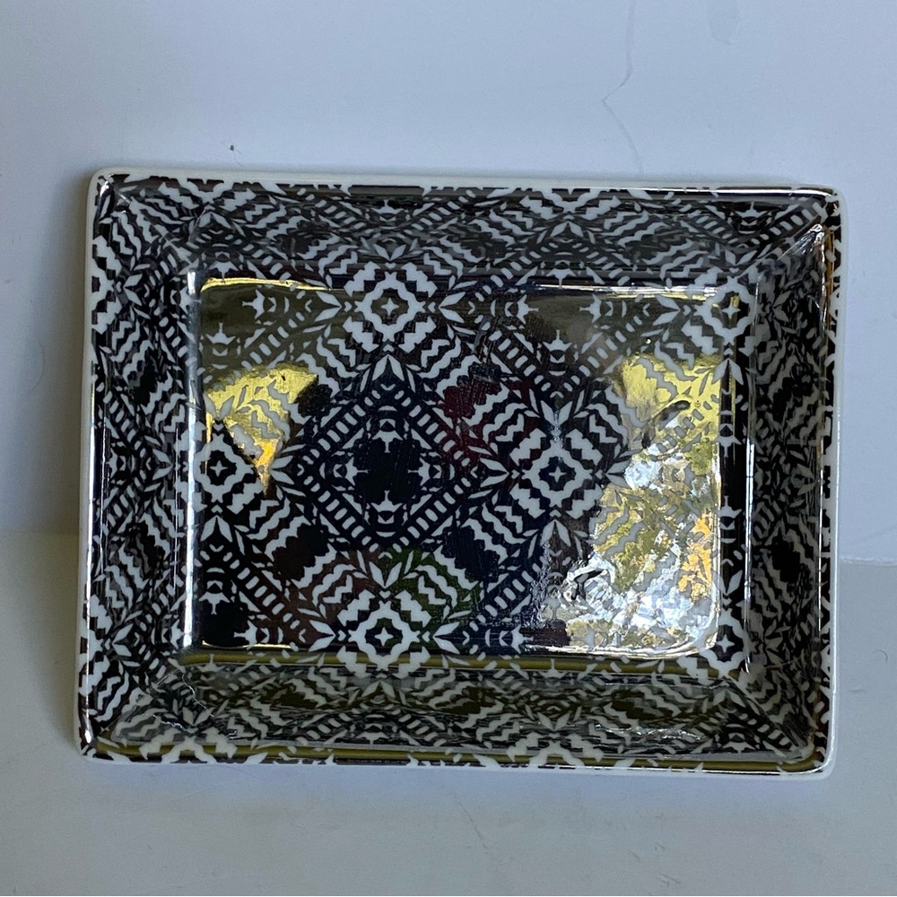 J. Crew Ceramic Trinket Dish Jewelry Organizer Silver EUC Men’s Women’s keys 5.5